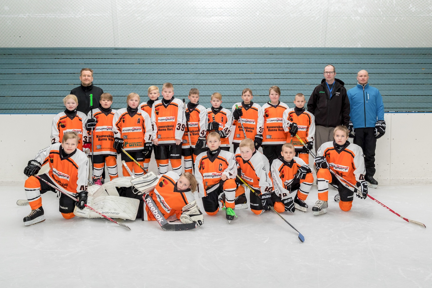 1 E juniorit 1400